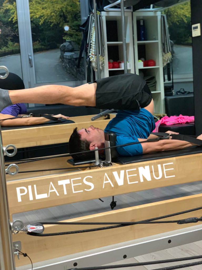 Los beneficios entrenando con Pilates El reformer Pilates Avenue